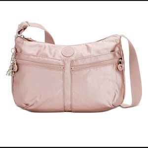 KIPLING IZELLAH Metallic glow